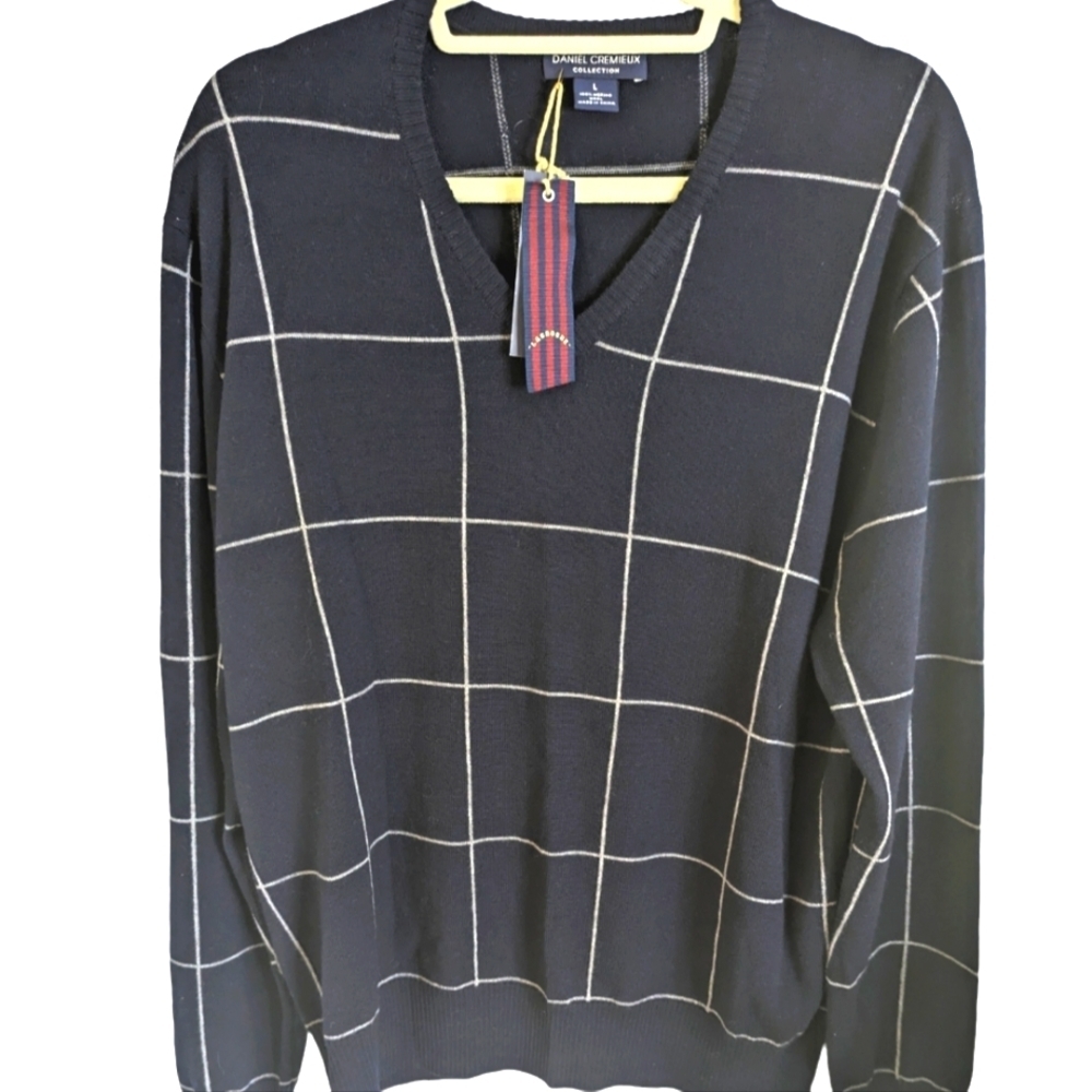 New...David Cremieux 100% Merino Wool Navy Windowpane  Sweater...Size Large